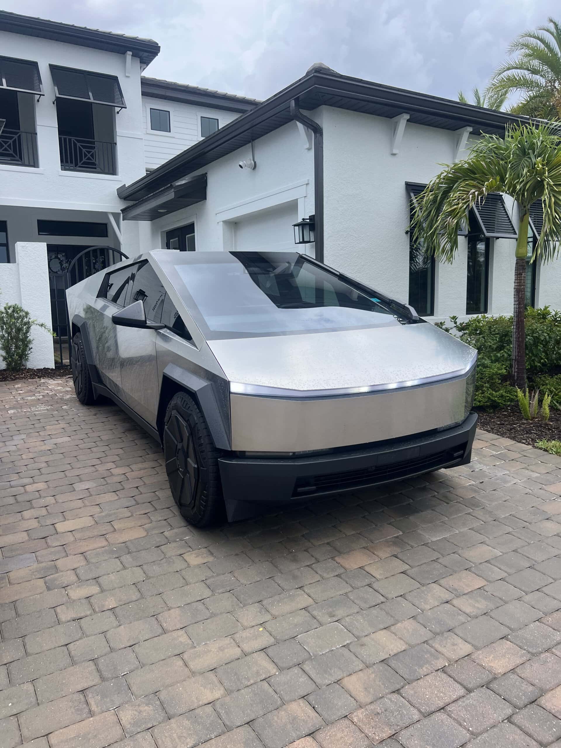 Tesla Cybertruck Foundation Series photo 1